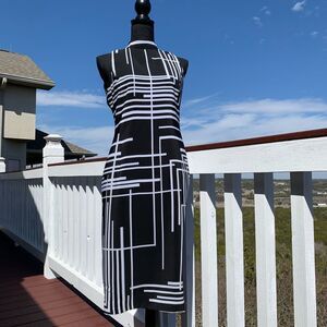 SHARON Young Black and‎ White Midi Dress
